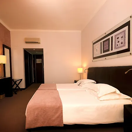 Gale Collection (adults Only) 4*