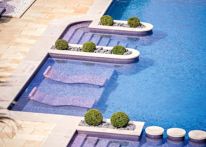 Gale Collection (adults Only) 4*